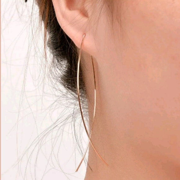 1 LEFT  🎀3/$22🎀 Dainty Gold Threader Earrings - Picture 2 of 5